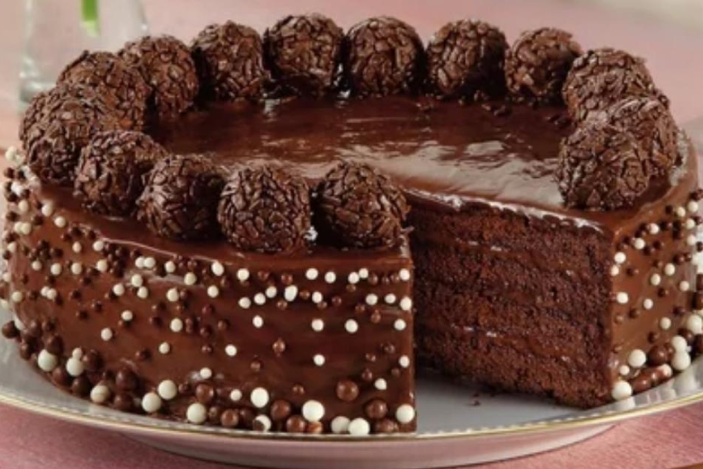 Bolo de aniversário de chocolate, agora você poderá preparar o bolo de aniversario das crianças Bolo de aniversário de chocolate, agora você poderá preparar o bolo de aniversario das crianças