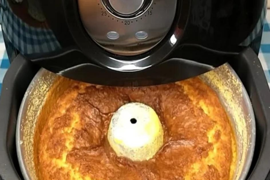Bolo de fubá cremoso na airfryer, a facilidade pra preparar esse bolo não é normal Bolo de fubá cremoso na airfryer, a facilidade pra preparar esse bolo não é normal