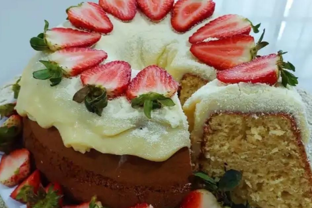 Bolo de leite ninho com cobertura, só de pensar no sabor inigualável dá água na boca Bolo de leite ninho com cobertura, só de pensar no sabor inigualável dá água na boca
