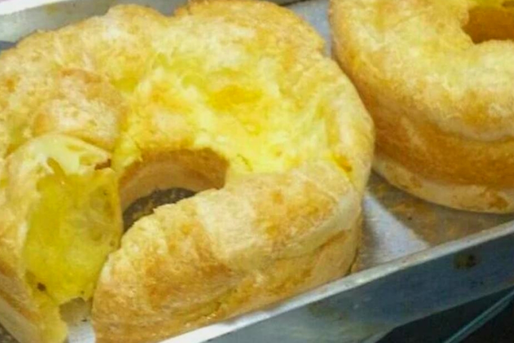 Bolo de polvilho doce receita de minas, com um cafezinho quente tudo de bom Bolo de polvilho doce receita de minas, com um cafezinho quente tudo de bom