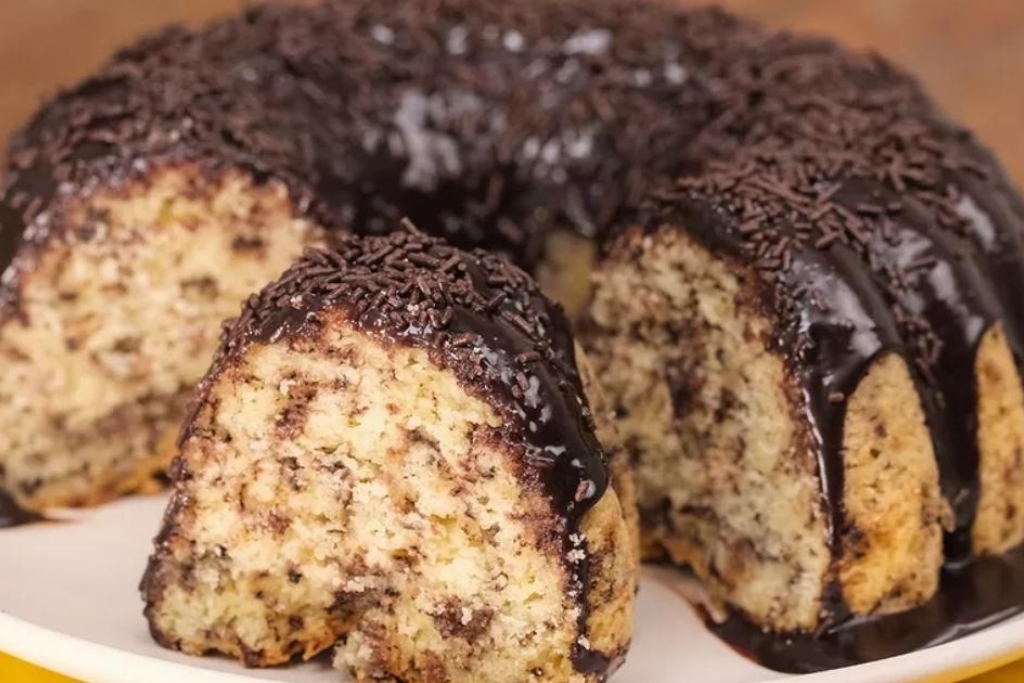 Bolo formigueiro delicioso, ideal para acompanhar um café coado na hora Bolo formigueiro delicioso, ideal para acompanhar um café coado na hora