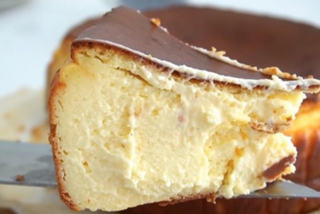Bolo-veludo de 5 minutos, derrete na boca além de ser muito fácil de fazer Bolo-veludo de 5 minutos, derrete na boca além de ser muito fácil de fazer
