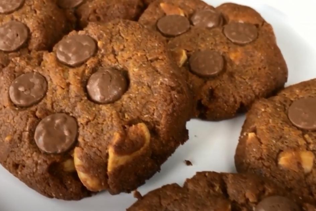 Cookies sem açúcar e farinha muito gostoso e prático Cookies sem açúcar e farinha muito gostoso e prático