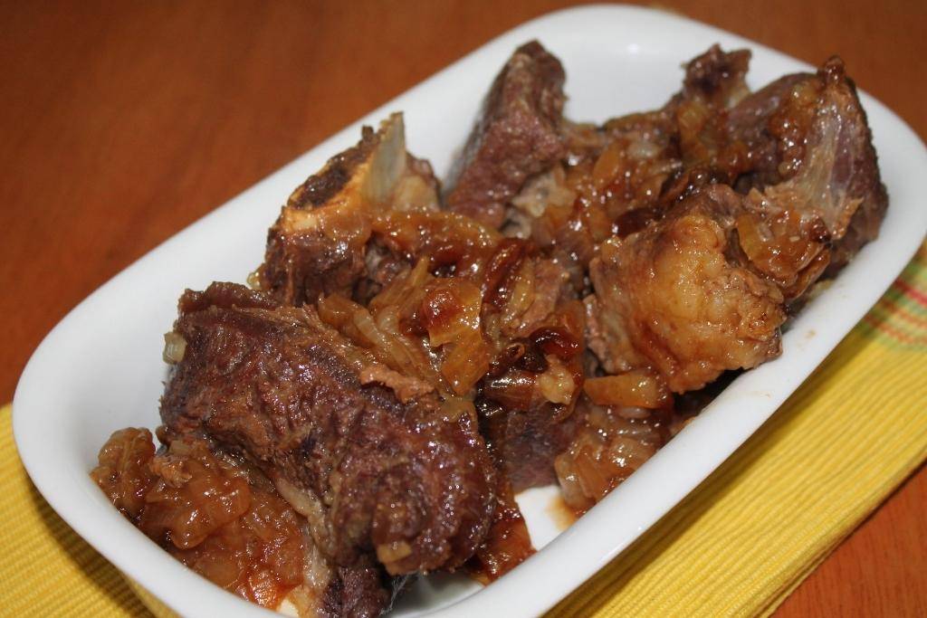 Costela assada no bafo na panela de pressão, veja como é simples e deliciosa Costela assada no bafo na panela de pressão, veja como é simples e deliciosa