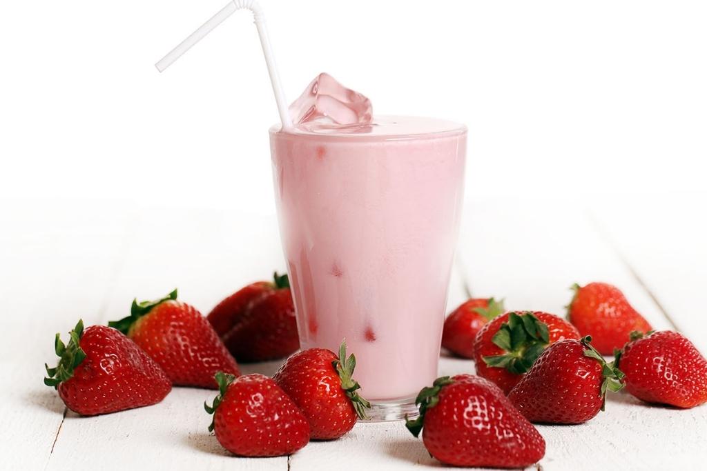 MilkShake de Morango, deliciosa sobremesa gelada pra hoje MilkShake de Morango, deliciosa sobremesa gelada pra hoje