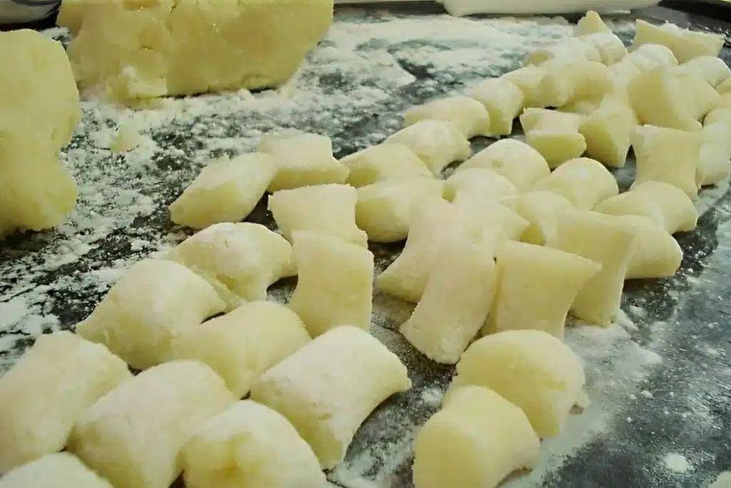 Nhoque de natal super macio e saboroso para quem adora uma massa no natal Nhoque de natal super macio e saboroso para quem adora uma massa no natal