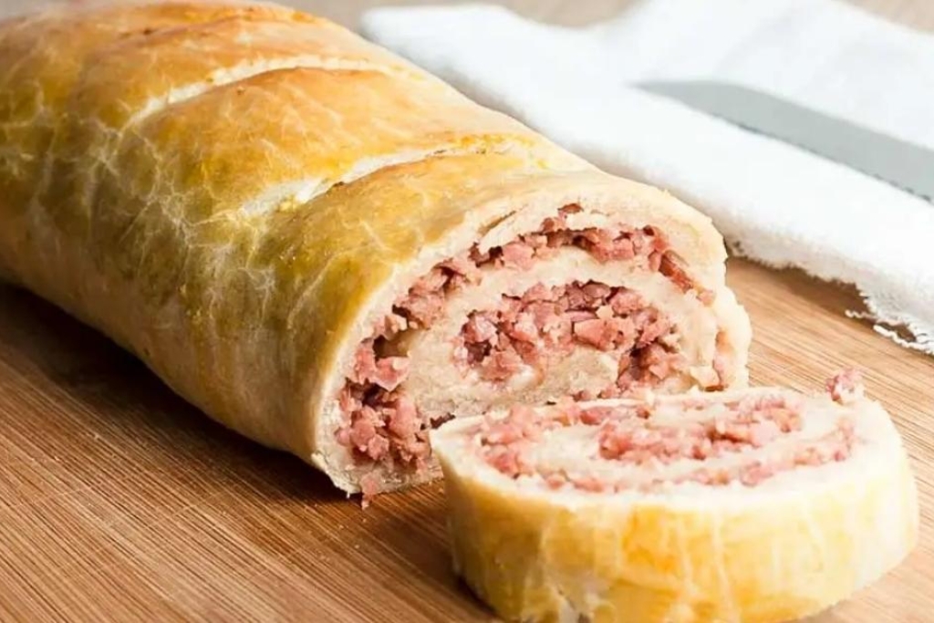Pão de calabresa igual de padaria, faça para sua família Pão de calabresa igual de padaria, faça para sua família