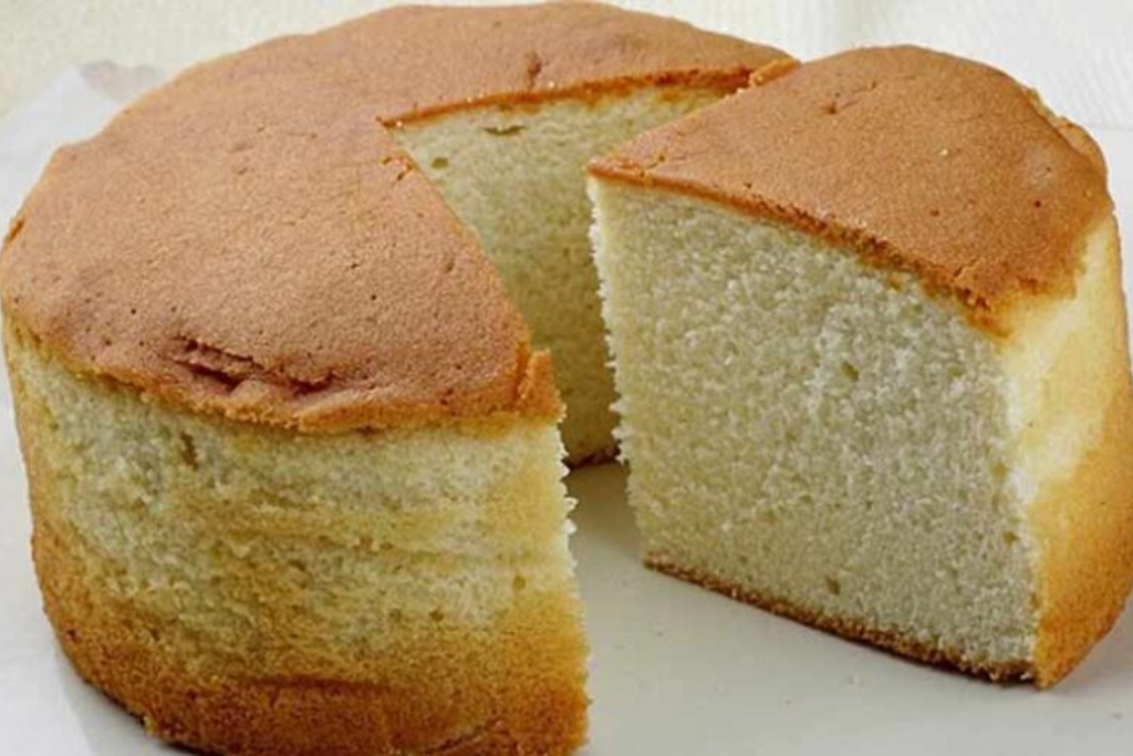 Pão de ló de liquidificador, para rechear e cobrir como quiser uma delícia Pão de ló de liquidificador, para rechear e cobrir como quiser uma delícia