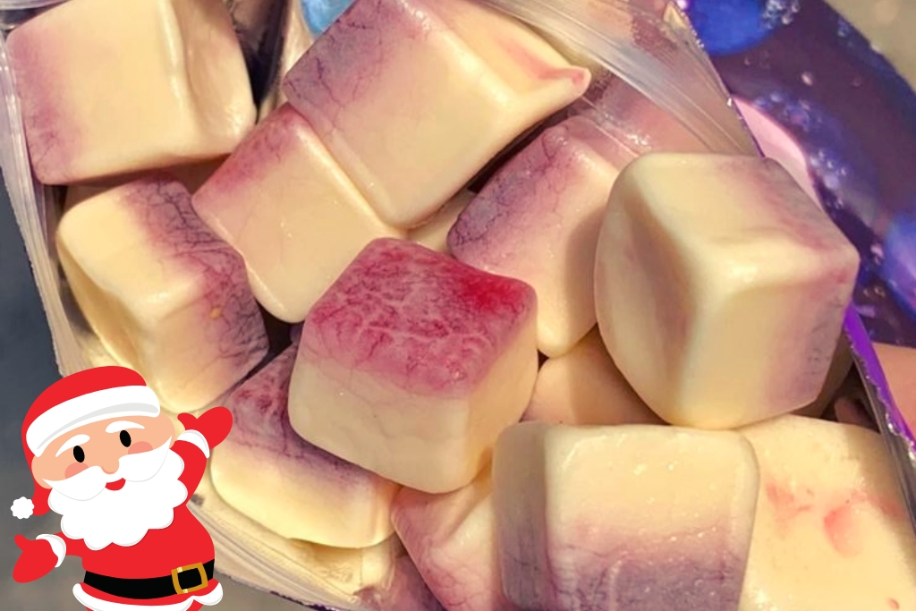 Todo ano eu faço uns 5 baldes dessa bala pra levar pra ceia de natal, faço rapidinho e só uso leite condensado, todo mundo ama e eu fico louca com tantos elogios Todo ano eu faço uns 5 baldes dessa bala pra levar pra ceia de natal, faço rapidinho e só uso leite condensado, todo mundo ama e eu fico louca com tantos elogios