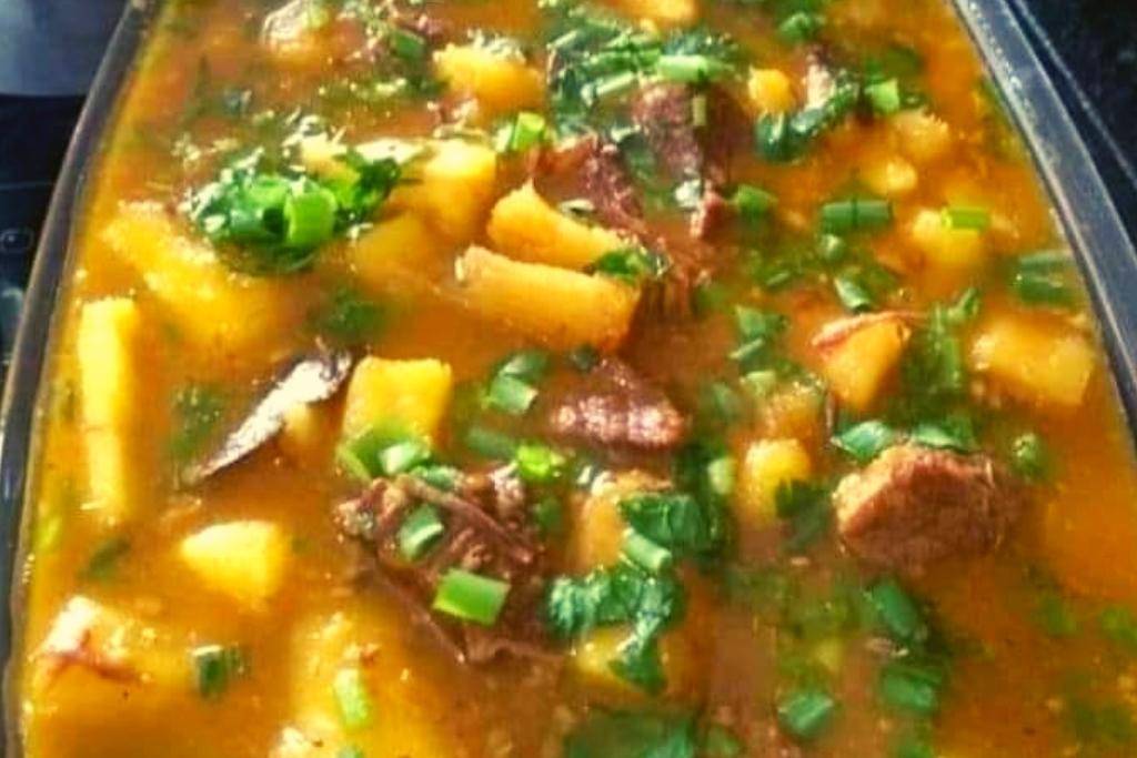 Vaca atolada com costela bovina deliciosa e o segredo da receita veio de Minas Gerais Vaca atolada com costela bovina deliciosa e o segredo da receita veio de Minas Gerais
